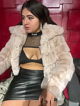  Miss-Salome chat room