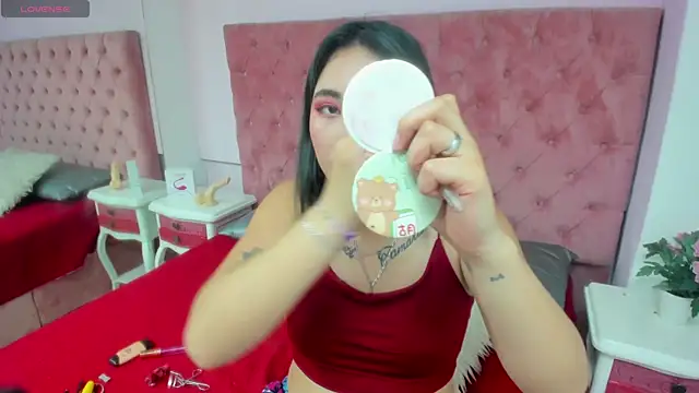 free nude chatroom LucySempai
