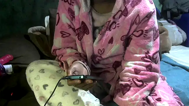 NicoleBitch87 webcam