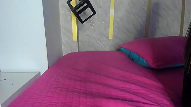 Abril_Hillss webcam