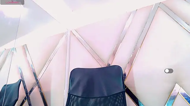 MayiHott webcam