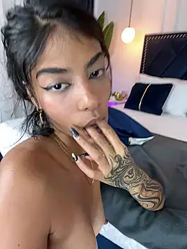 TweetiePieXXX webcam
