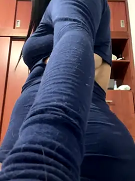 Issa_Santana webcam