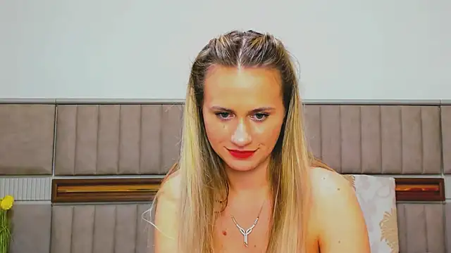 Peachie99 webcam