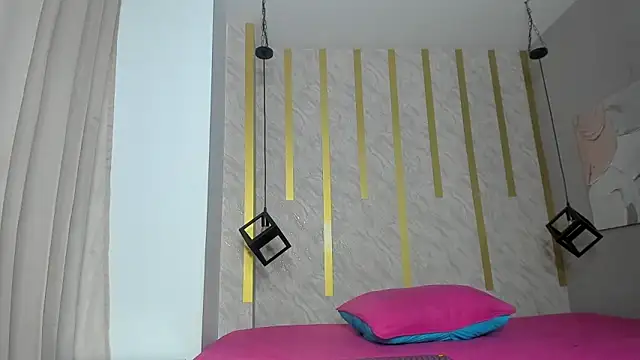 abril_hillss - Abril_Hillss's free webcam