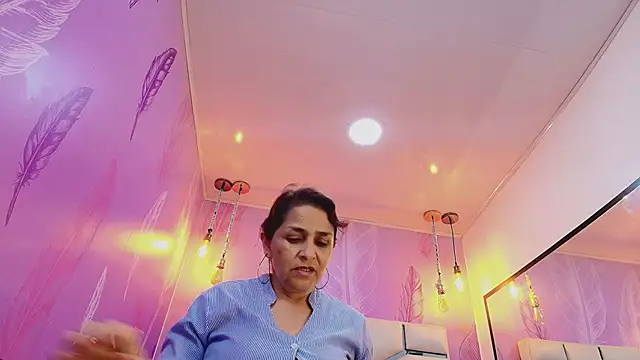 Yara_Stone webcam