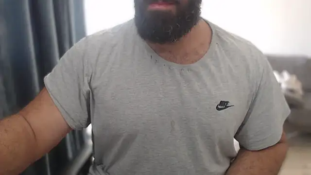 hugemachohandsome