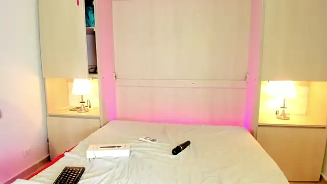EmilyyStuart webcam