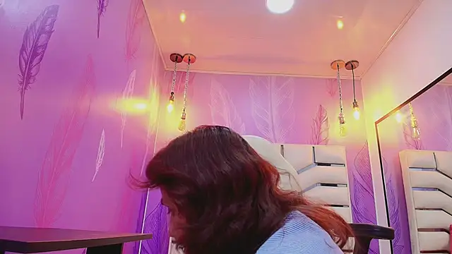 Yara_Stone webcam
