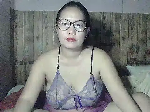 Pinay_BigTits69 webcam