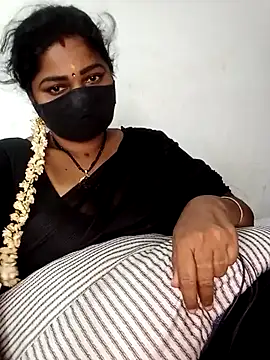 Rojaa009 webcam