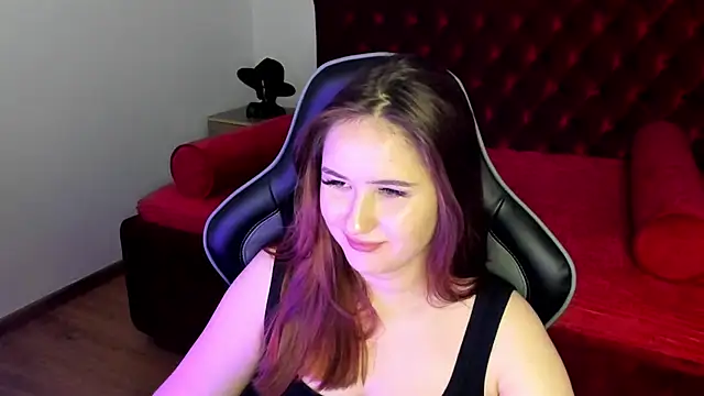 MiraEvansi webcam