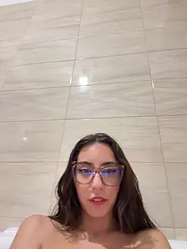 Ladylovess03 webcam