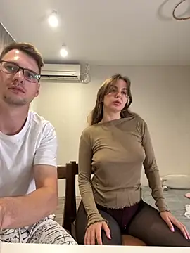 PashaAndMila webcam