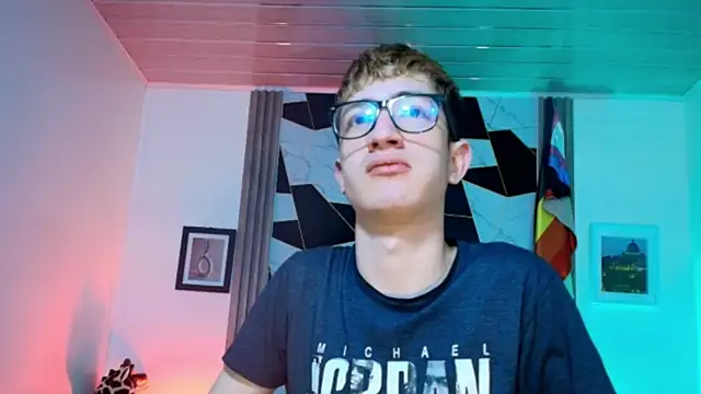 Erik_Osorio webcam