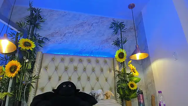LittleeJaz webcam