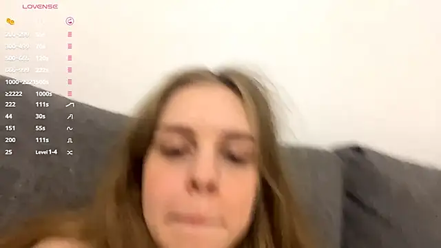  LucettaBeste chat room