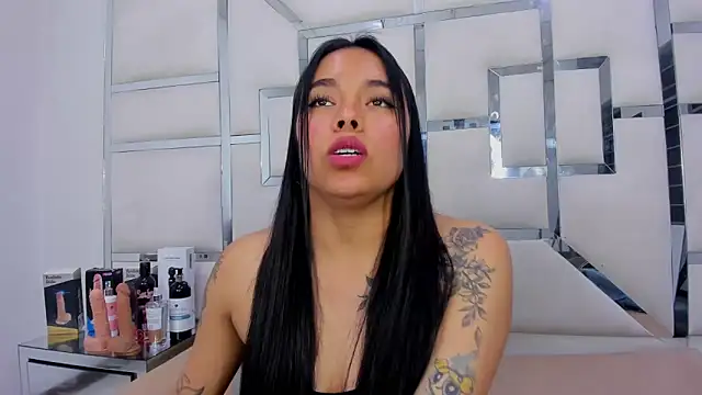 ZoeWan69 webcam