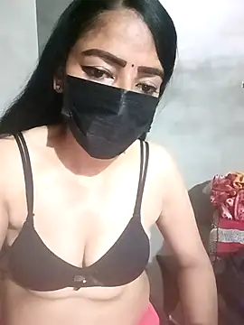 Kavitri-Verma webcam