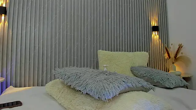 ZOETTAYLOR webcam