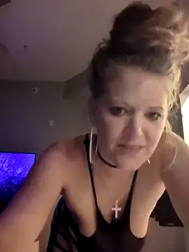 AlexisCynn webcam
