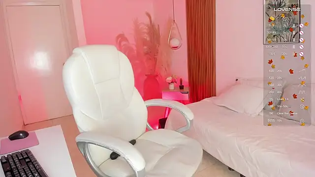 NicolWhite webcam