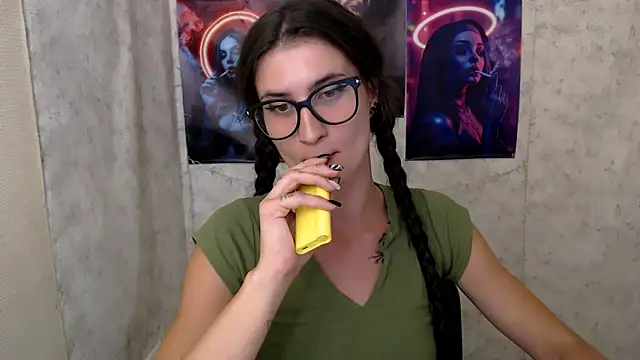 MaryEm976 webcam