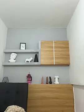 IslaRose0 webcam