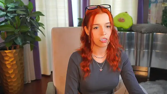 NiaSwartz webcam
