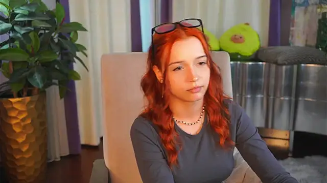 NiaSwartz webcam