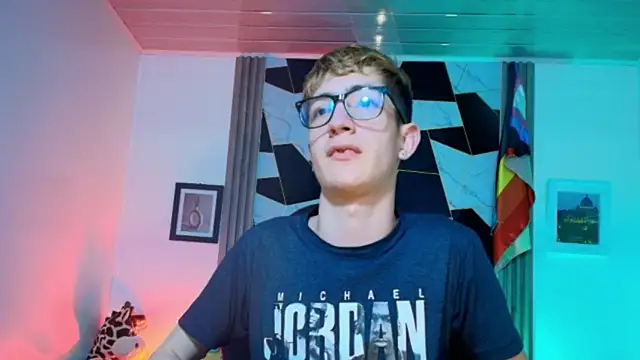 Erik_Osorio webcam