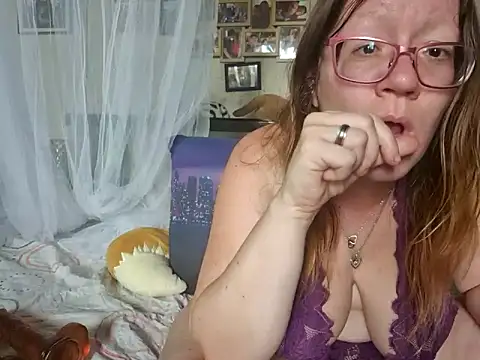 Lilirose-63 webcam