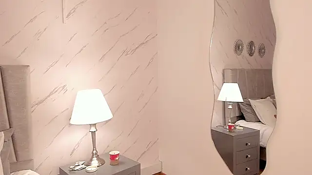 ChloeBeaumont webcam