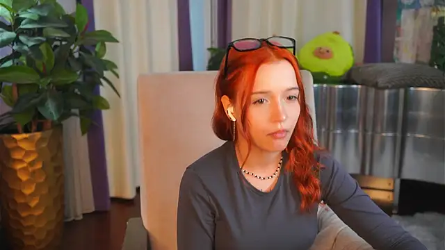 NiaSwartz webcam