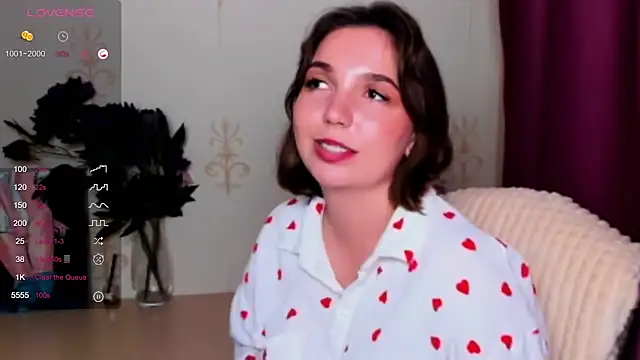 KindHazelHere_ webcam