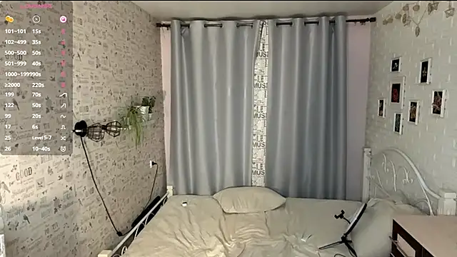 LinetteFay webcam