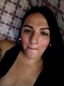 Yourbabyshane webcam