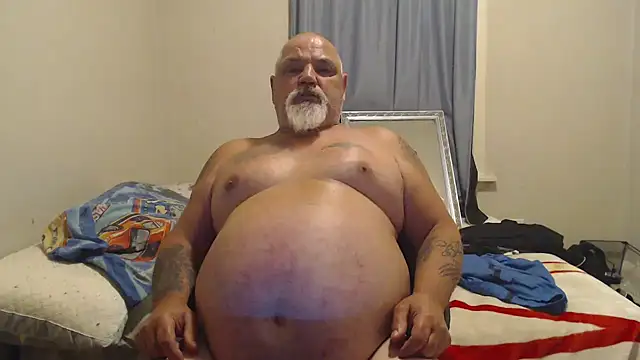 Newfiesausage1972 webcam
