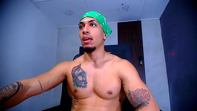 magic_mike_777 webcam