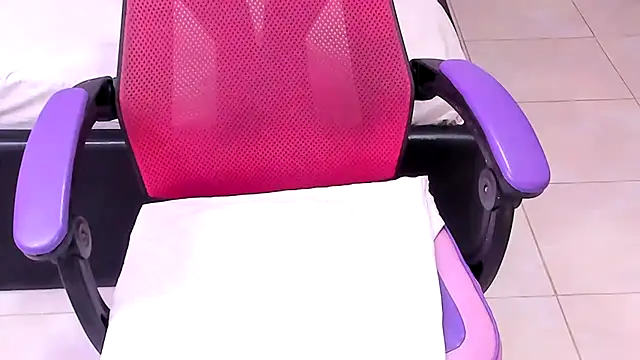 mommy_whore_slut webcam