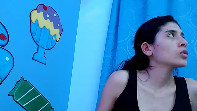 skinnykalitzo18 webcam
