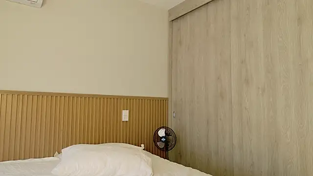 karinasantos_ webcam