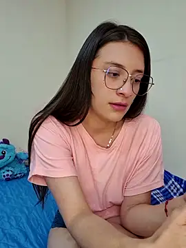 HOLY_DOLL webcam