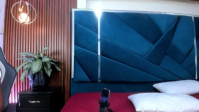 Dulce_Pettit webcam