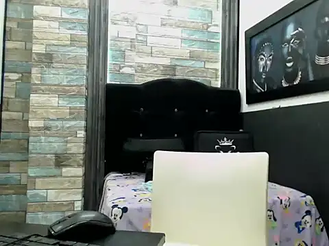 esmeralda_asford webcam