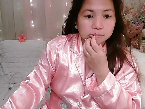 OhmyPinay webcam