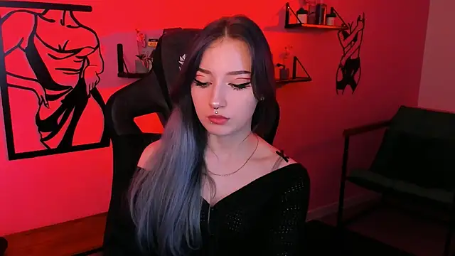 LiliLuna webcam