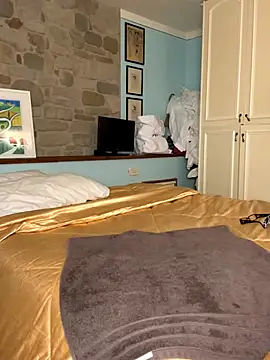 eyline - Eyline's free webcam - UK Sex Cams
