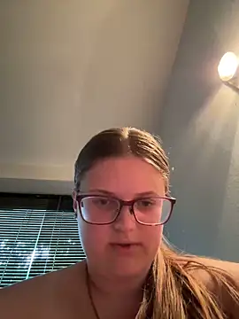 CurvyPaar2 webcam