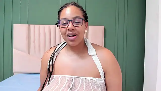 Tiana-Moon webcam